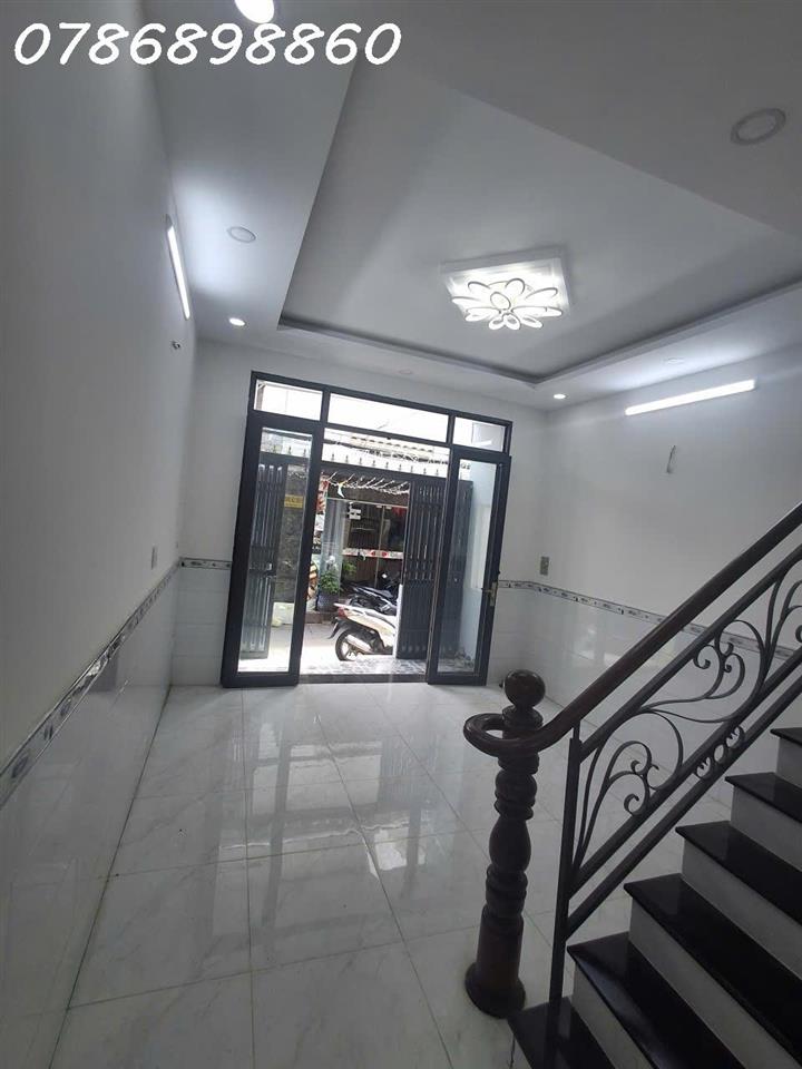 BÁN NHÀ MẶT TIỀN 1041 TRẦN XUÂN SOẠN, P. TÂN HƯNG, QUẬN 7