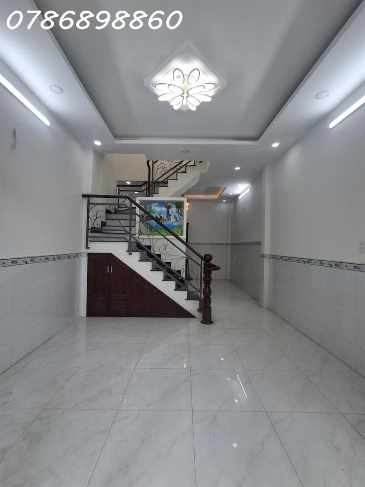 BÁN NHÀ MẶT TIỀN 1041 TRẦN XUÂN SOẠN, P. TÂN HƯNG, QUẬN 7