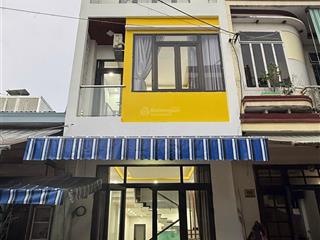 [ hiếm ]bán nhà mới 3 tầng hoá sơn 2 kề cận masterise đường đang mở 5.5m cho thuê 15tr/thang
