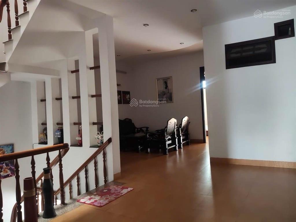Bán nhà mt ngô quyền trung tâm sơn trà gần biển, đối diện chợ hải sản có thể đầu tư căn hộ