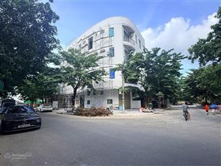 Bán toà căn hộ đường cách mạng tháng tám trung tâm cẩm lệ 195x15m gần hồ ,công vien dòng tiền 110tr