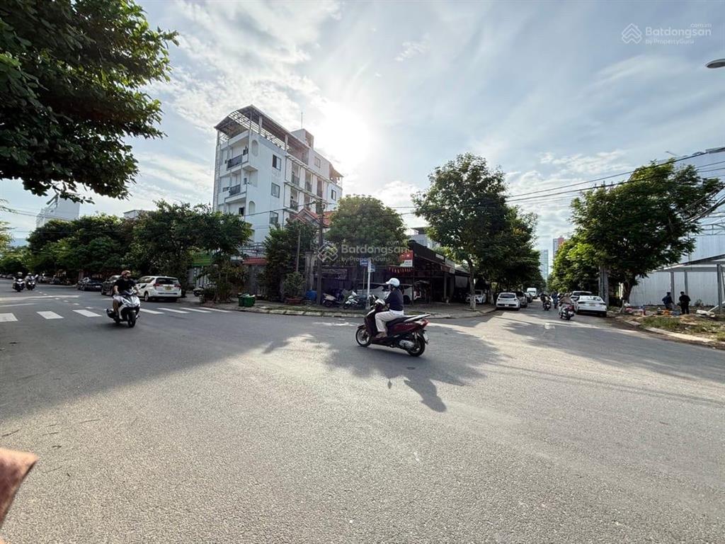 Bán đất biển lô góc vương thừa vũ 106m ngang 5m vuông vức giá 16 tỷ có thương lượng