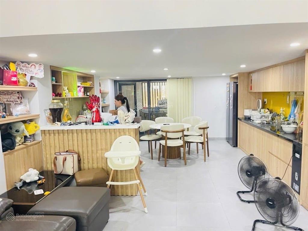 Bán nhà huy cận sát lê thanh nghị  xô viết nghệ tĩnh full nội thất 70m2 ngang 5m vuông vức 10 tỷ