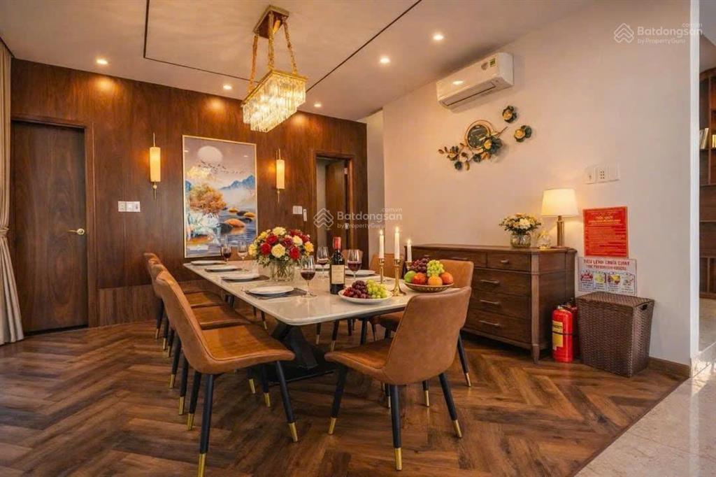 Bán siêu phẩm 3 tầng 285m2 ngang 15m gần ngay chương dương giá hơn 45 tỷ thương lượng