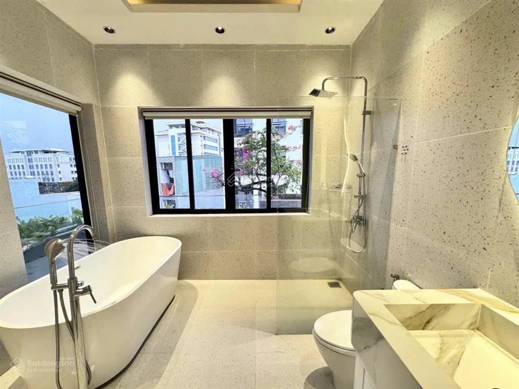 Bán lô góc siêu đẹp mặt phố trung tâm hải châu sát nguyễn văn linh đà nẵng gần 200m2 ngang 15m 3xtỷ