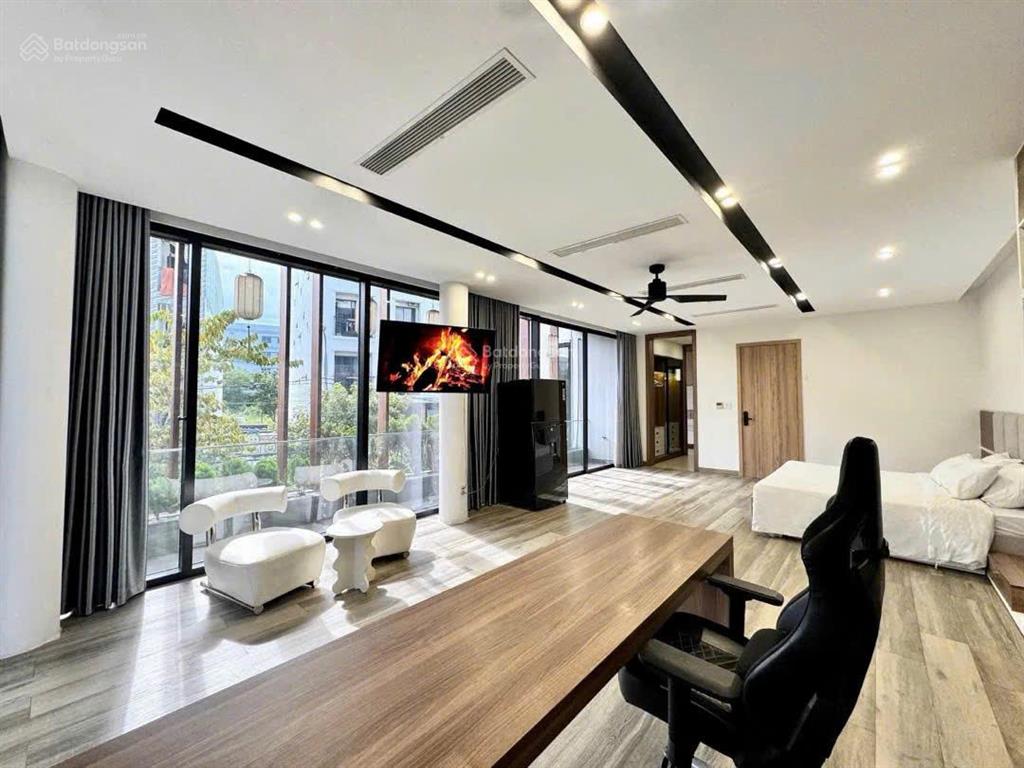 Bán lô góc siêu đẹp mặt phố trung tâm hải châu sát nguyễn văn linh đà nẵng gần 200m2 ngang 15m 3xtỷ