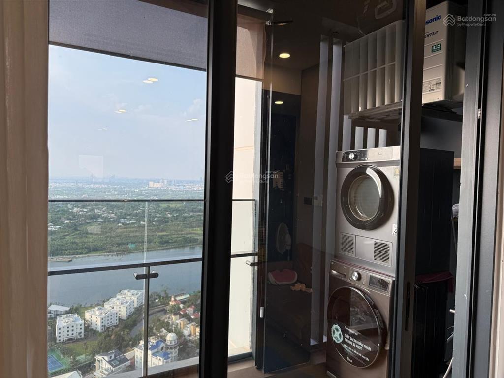 Hot căn lumière riverside tòa west  đã có sổ  giá tốt thị trường