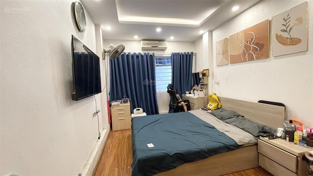 Bán nhà riêng ở ngõ 211 khương trung, 6 tỷ, 25 m2, giá tốt
