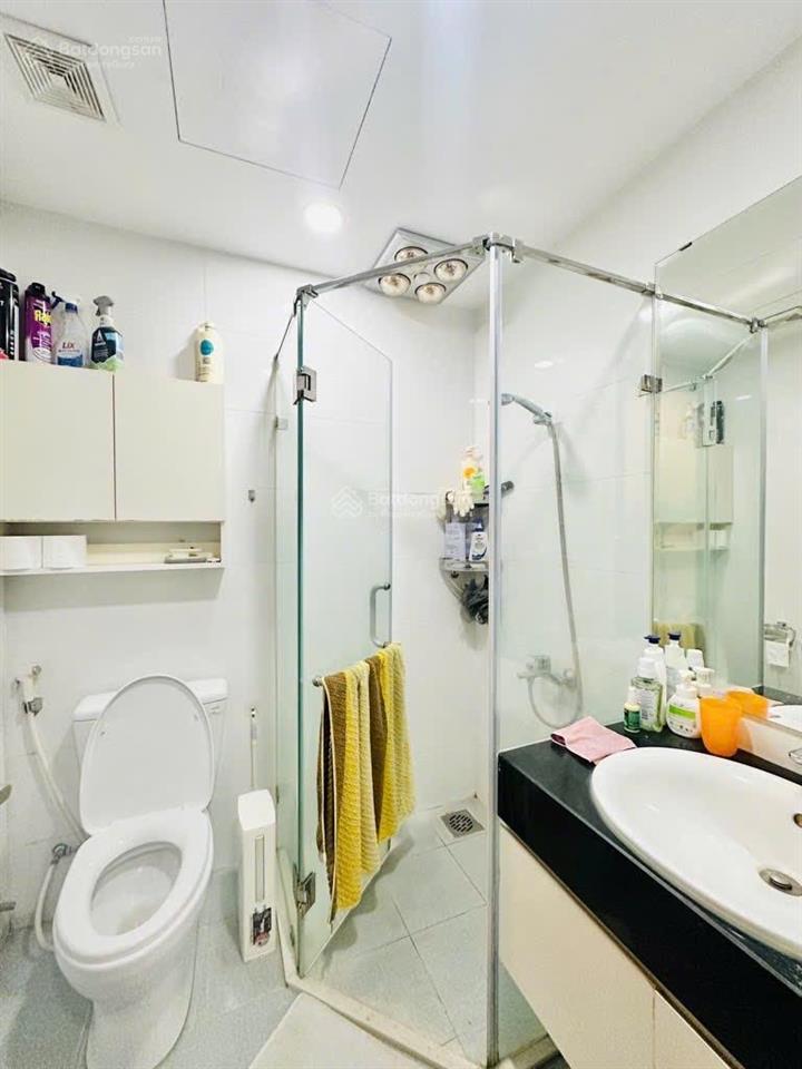 Bán căn hộ tòa b10 nguyễn chánh, trần duy hưng, 75m2, 5 tỷ, 3 ngủ, 2 wc, sổ đỏ cc, full nội thất