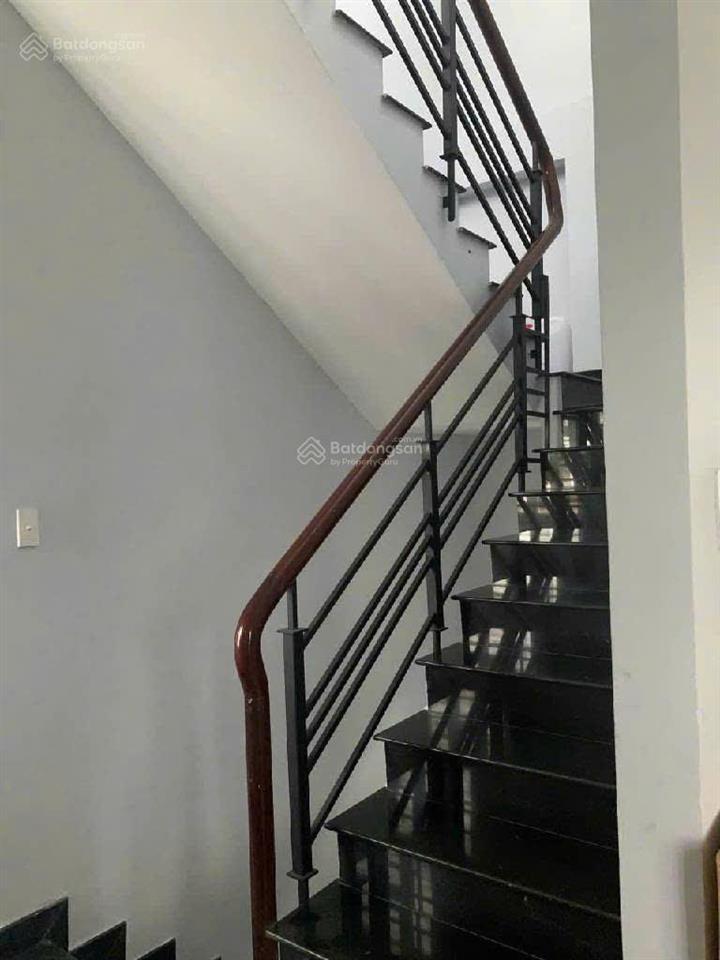 Lvl. nhơn đức  mtkd ngang 6m  dt 162m2 + 8 phòng trọ, thu nhập 18tr/tháng, giá 9,5 tỷ