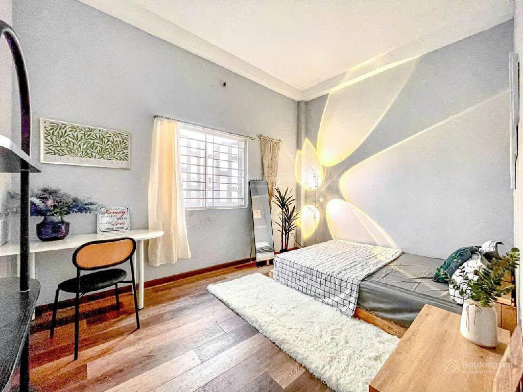 Lvl. nhơn đức  mtkd ngang 6m  dt 162m2 + 8 phòng trọ, thu nhập 18tr/tháng, giá 9,5 tỷ