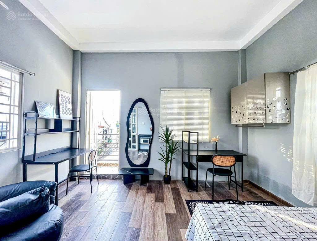 Lvl. nhơn đức  mtkd ngang 6m  dt 162m2 + 8 phòng trọ, thu nhập 18tr/tháng, giá 9,5 tỷ