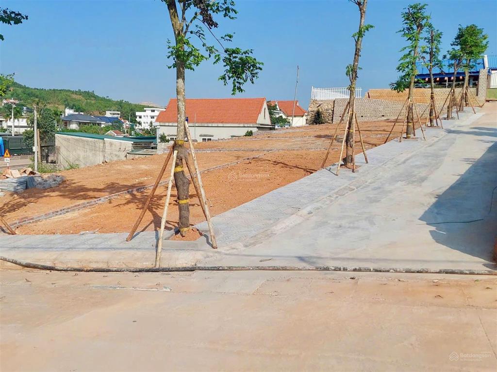 Cc cần bán 105m² đất sổ hồng lô góc sát ga tod tttm vincom và vin hạ long xanh 3,xx tỷ