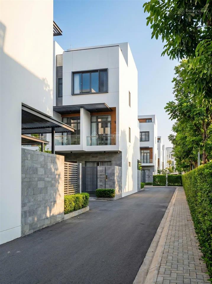 Cc cần bán 1800m² đã tách 19 lô nhỏ sát ga tod speed và vin hạ long