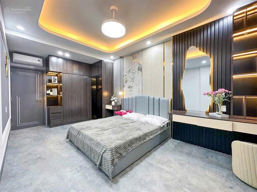 Bán gấp nhà hẻm 6m gia phú, 60m2,3 tầng btct, 3 pn 4wc, gần trường học, chợ, xe hơi tới trước cửa