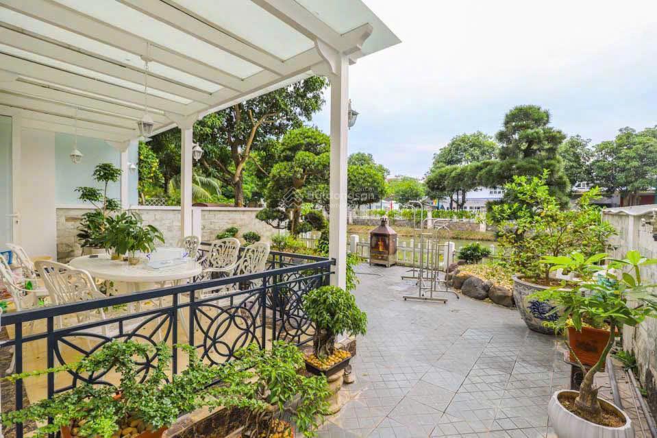 Cho thuê biệt thự vinhomes riverside khu hoa lan view sông gần trường bis giá 65tr/tháng