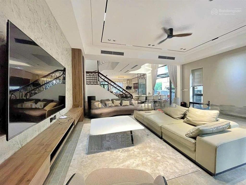 Cho thuê biệt thự vinhomes riverside khu hoa sữa view sông gần trường bis hàng cực hiếm