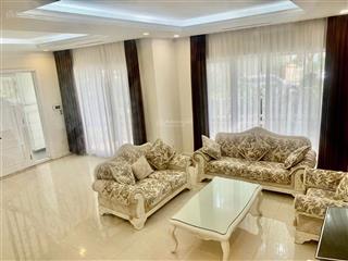 Cho thuê biệt thự đơn lập hoa sữa 5 ngủ view sông  giá tốt tại vinhomes riverside long biên
