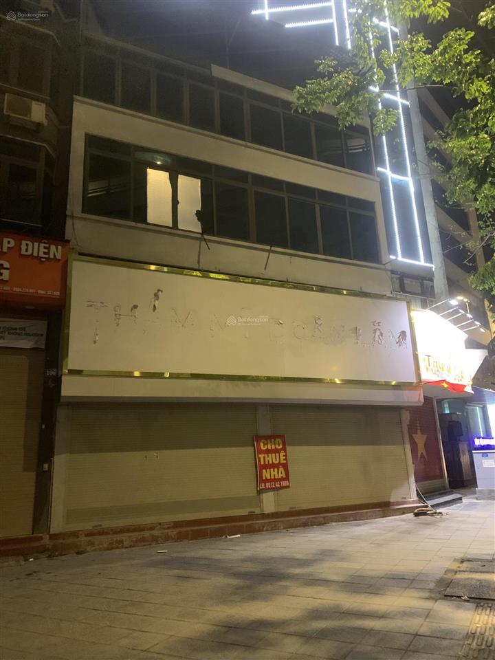 Cho thuê cửa hàng tại mặt phố hàng gai, 80 triệu, 90 m2,