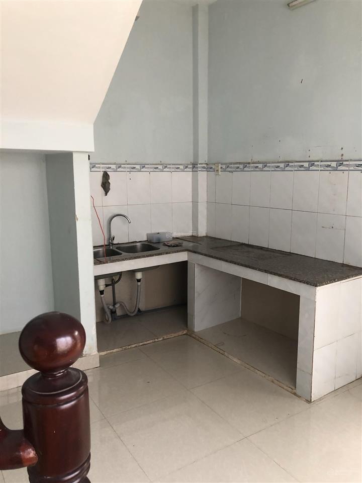 Bán nhà riêng tại 442/119/ đường quốc lộ 1a, 5,5 tỷ, 80m2, giá cực chất chỉ với