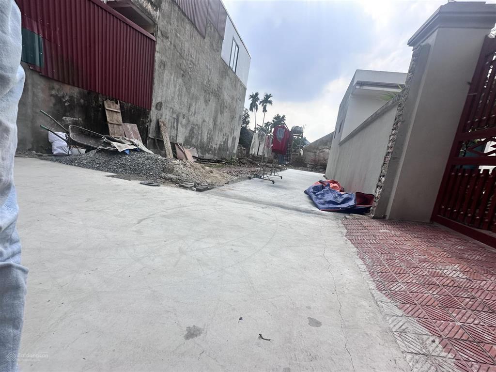 Chính chủ bán lô đất ở tân tiến, văn giang 43,8m2 giá 1,65 tỷ trong khu dân cư gần trường học chợ