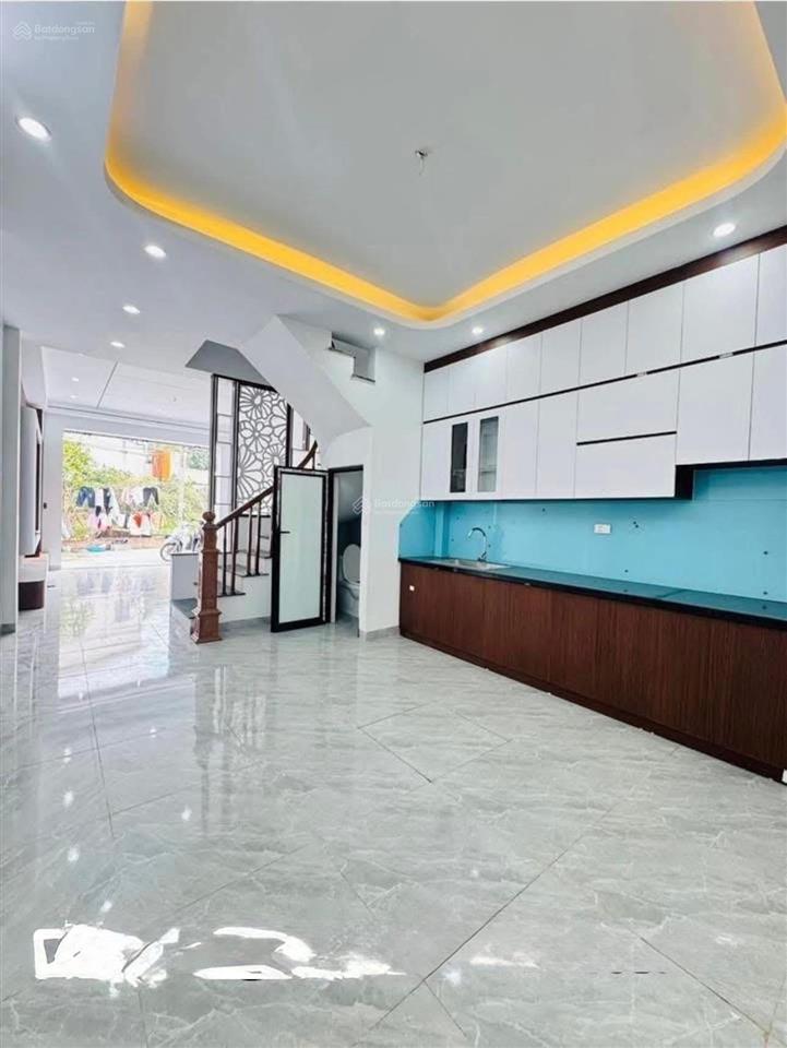 Nhà 50m2, 4tầng ô tô đỗ cửa gần yên nghĩa  hà đông giá 4.8tỷ