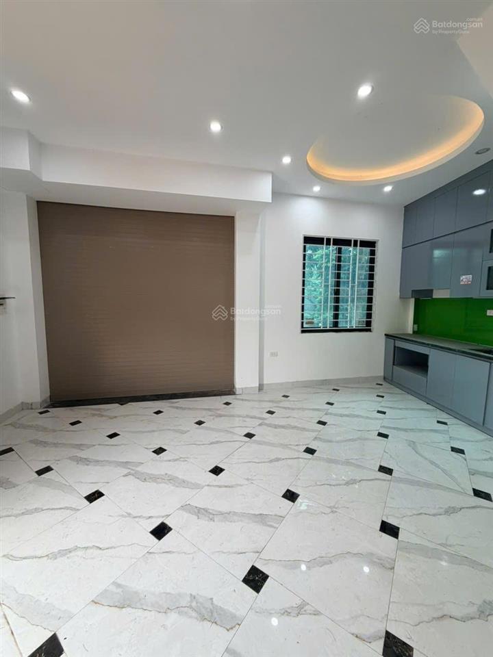 Nhà ô tô đỗ cửa tại phụng châu, 3,6 tỷ, 32m2 4tầng, view hồ, gần các trường đại học