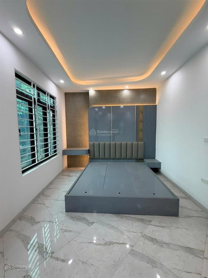 Nhà ô tô đỗ cửa tại phụng châu, 3,6 tỷ, 32m2 4tầng, view hồ, gần các trường đại học