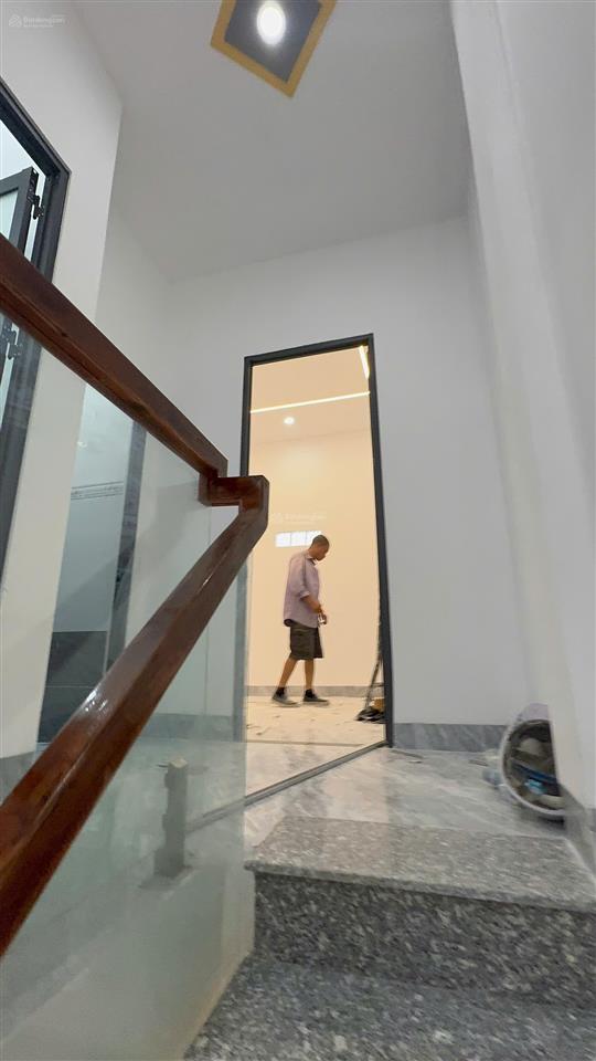 Bán gấp nhà mỹ hạnh nam gần cầu lớn giá 525tr