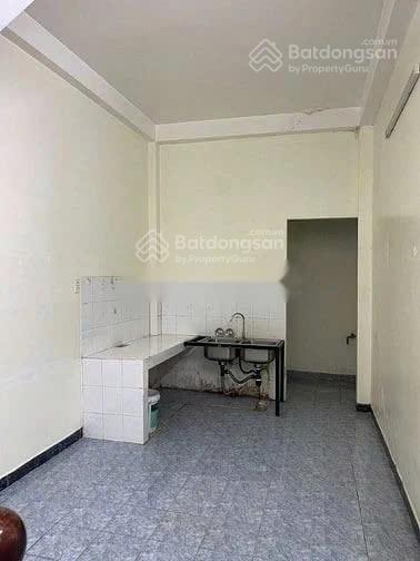 Cho thuê gấp nc nhà vị trí hót hxh trương công định,p14,tân bình