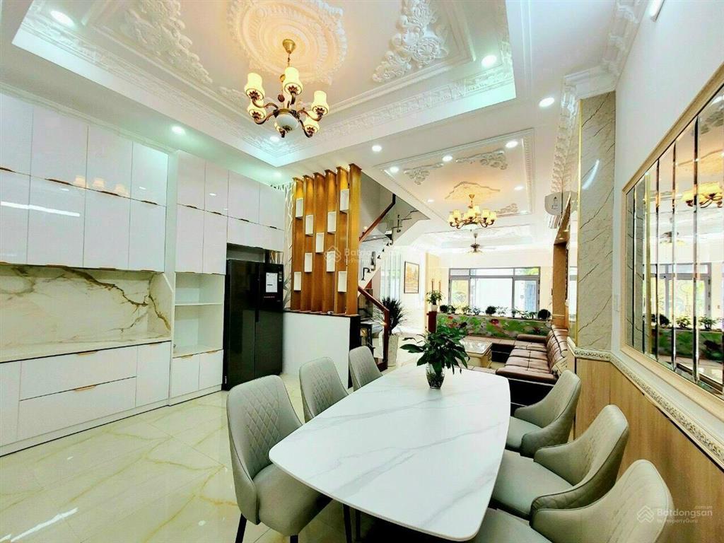 Bán nhà hẻm xe hơi 7m đường hoàng sa phường 11 quận 3, dt 6x15m, 2 lầu st, giá 15.3 tỷ