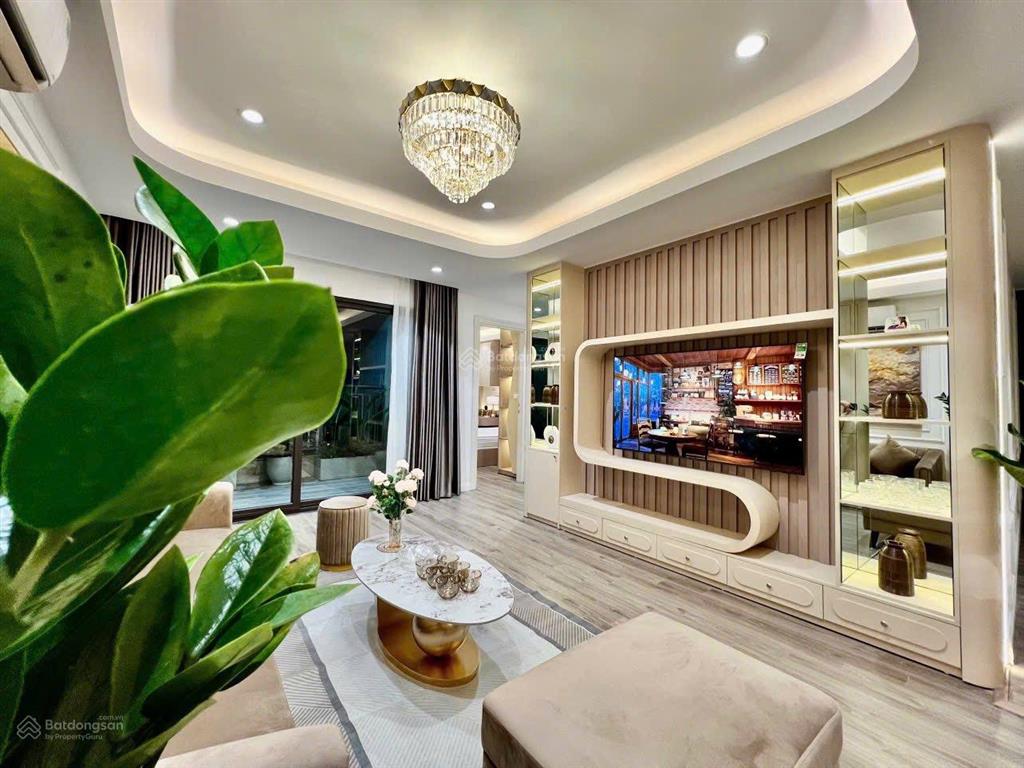 Em hoàng bán căn hộ 60m2 tòa 30t1  2 nguyễn chánh  giá 5.3 tỷ có tl   0889 946 ***
