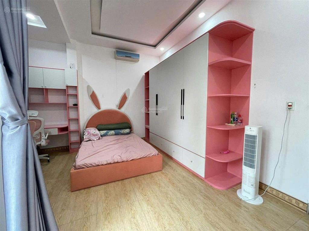 Bán nhà đẹp bàu năng cách biển nguyễn tất thành 1km