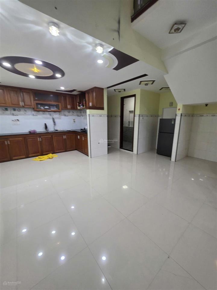 Cho thuê nhà kiệt mỹ khê 7, ô tô đậu sát nhà vài bước