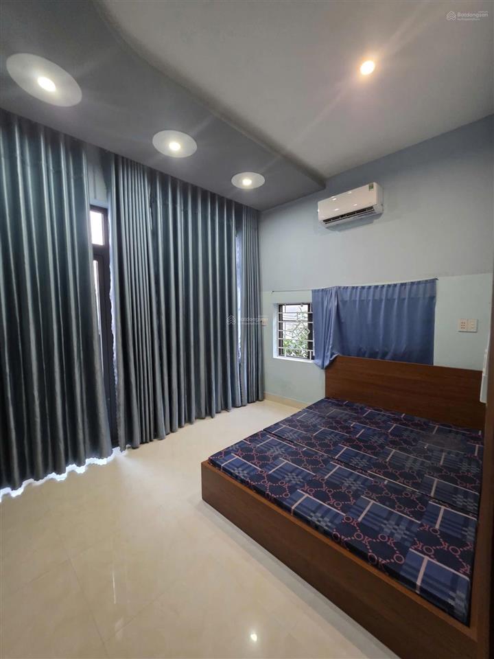 Cho thuê nhà kiệt mỹ khê 7, ô tô đậu sát nhà vài bước