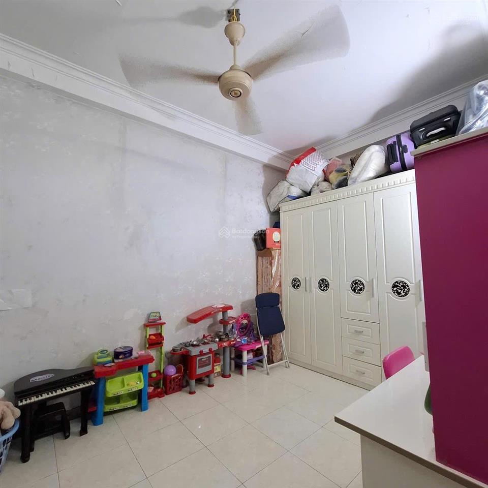 Chính chủ bán nhà minh khai, gần ô tô, sổ riêng, 4 tầng, giá 6.35 tỷ,
