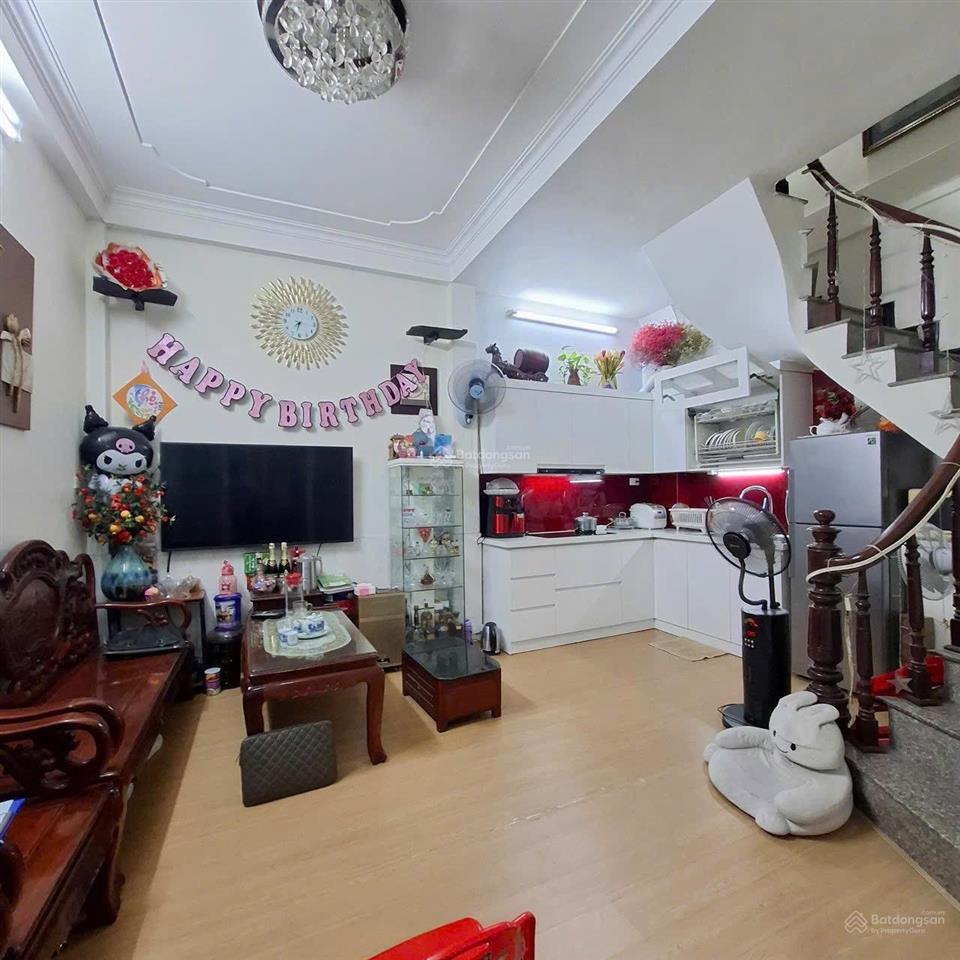 Chính chủ bán nhà minh khai, gần ô tô, sổ riêng, 4 tầng, giá 6.35 tỷ,