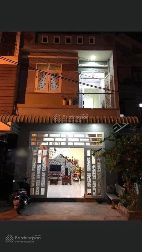 Nhà ngộp 80m2 tại bà triệu, giá 2,22 tỷ, sổ hồng riêng