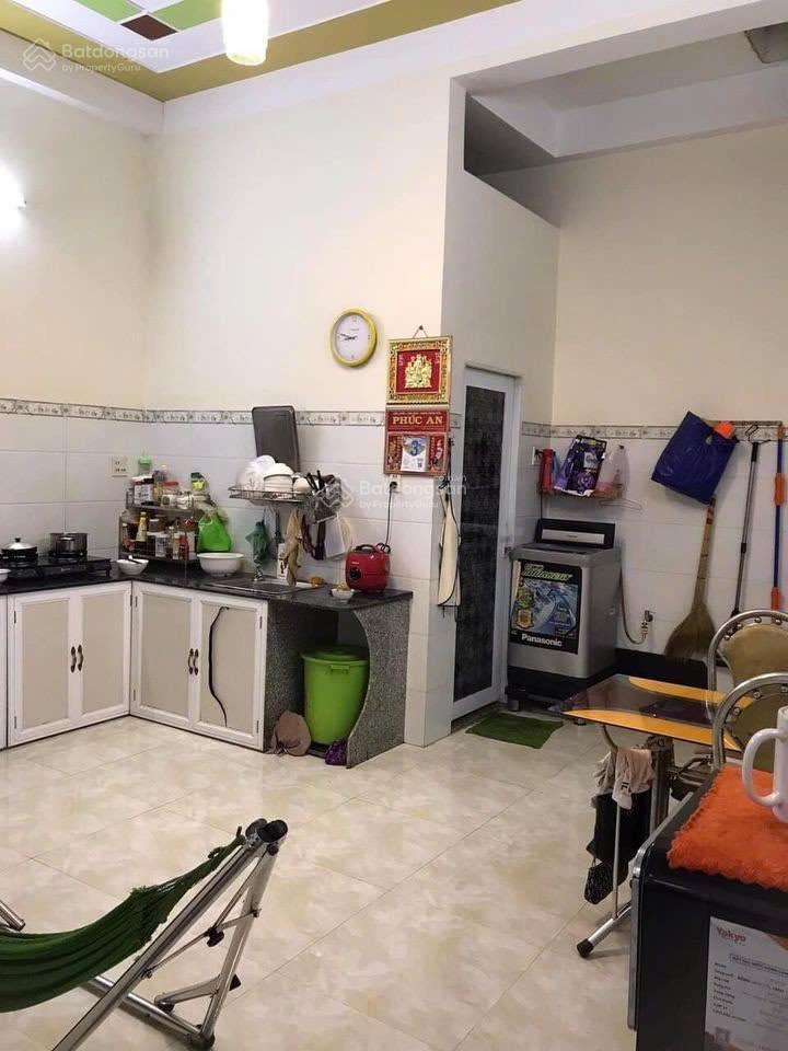 Nhà ngộp 80m2 tại bà triệu, giá 2,22 tỷ, sổ hồng riêng