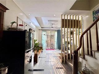Bán nhà tại 379 nam dư, lô góc, 2 mặt ngõ, 35m 4 tầng mt 3.5m  6.7 tỷ.  0933 900 ***