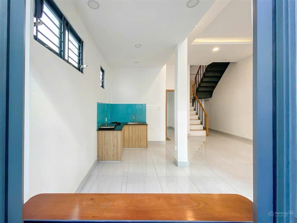 Tân phú giáp tân bình  oto ngủ trong nhà  ngay trịnh đình trọng, 5.7 x 12m  nhỉnh 7 tỷ tl