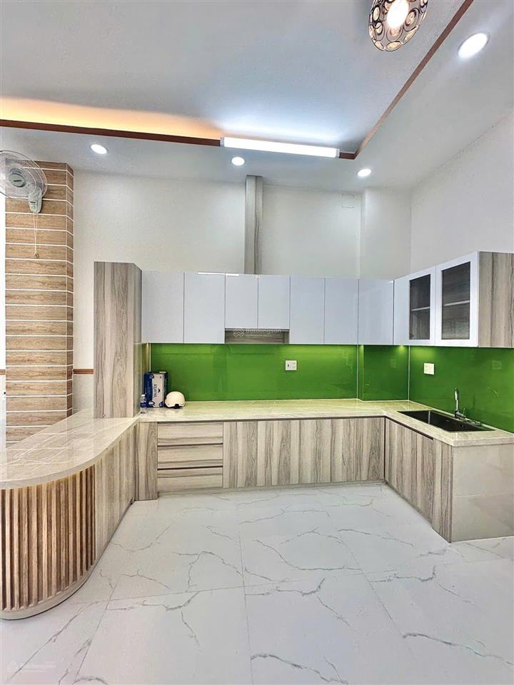 Bán nhà 1/ ngắn trần tấn, tân sơn nhì, 1 triệt 3 lầu, tặng full nội thất, nhỉnh 7 tỷ