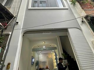 Nhà đẹp 3 tầng được kỹ sư thiết kế riêng  nội thất giá trị  trung tâm tân phú  hẻm thông