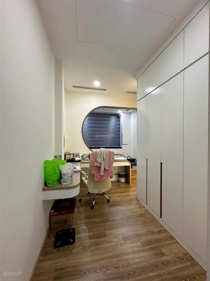 Nhà đẹp 3 tầng được kỹ sư thiết kế riêng  nội thất giá trị  trung tâm tân phú  hẻm thông