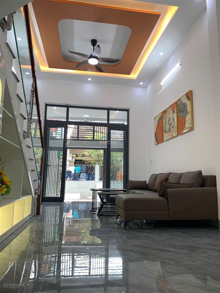 Bán nhà riêng tại 215 hà huy tập, giá ưu đãi 5,4 tỷ, 60m2, 5pn, 5wc