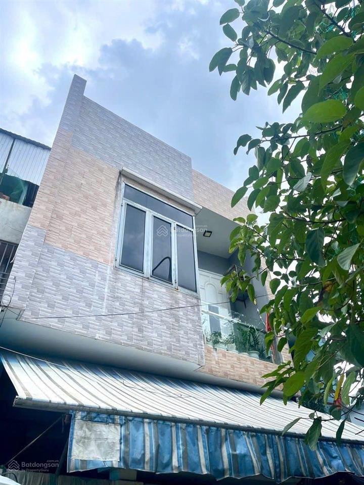 Đường 10m5 lề rộng  nhà đẹp full nội thất ngay lê tấn trung . xung quanh tiện ích đầy đủ. gần biển