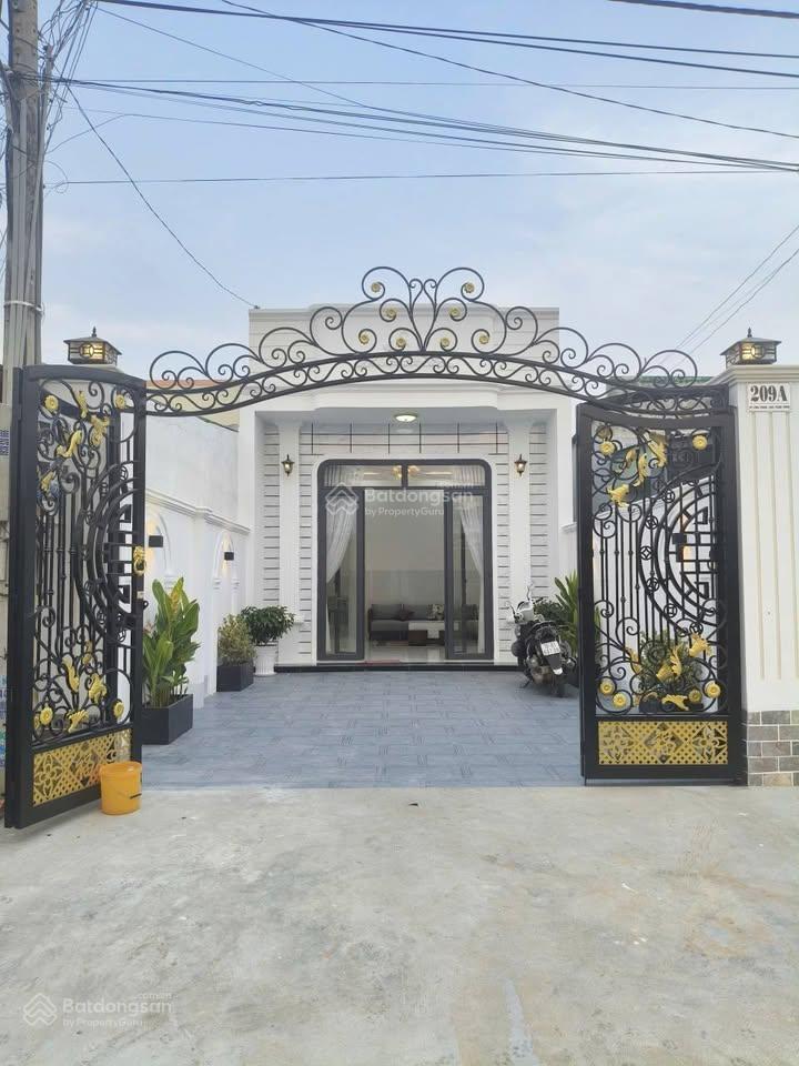 Bán nhà 6mx30= 180m2, giá chỉ 668 triệu chợ suối sâu, sổ riêng