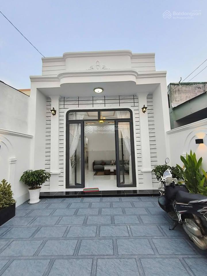 Bán nhà 6mx30= 180m2, giá chỉ 668 triệu chợ suối sâu, sổ riêng