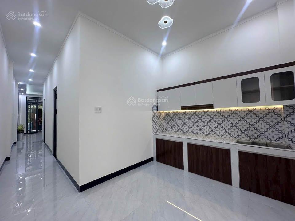 Bán nhà 6mx30= 180m2, giá chỉ 668 triệu chợ suối sâu, sổ riêng