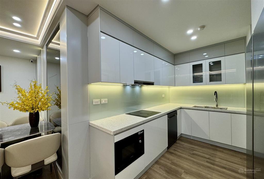 Căn 3 ngủ tòa n04b  83,4m , bc đông bắc,nt cơ bản9.5 tỷ (chuẩn giá) có thương lượng
